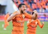 今晨体能课后；皇家社会内部沟通备战亚冠；目标明确；资深球员宣示担当(篮球亚冠球员名单)-MK体育入口